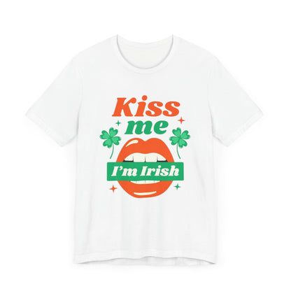 Unisex Shirt "kissmeimirish2"