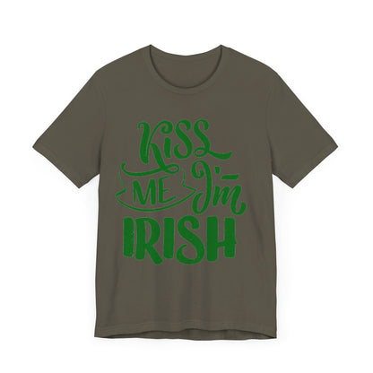 Unisex Shirt "kissmeimirish5"