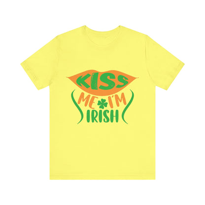 Unisex Shirt "kissmeimirish4"