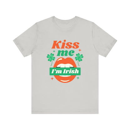 Unisex Shirt "kissmeimirish2"