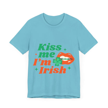 Unisex Shirt "kissmeimirish1"