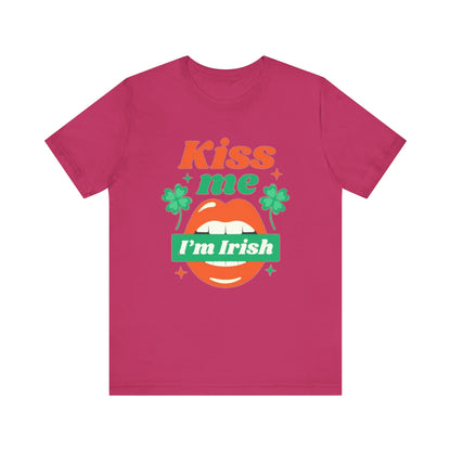 Unisex Shirt "kissmeimirish2"