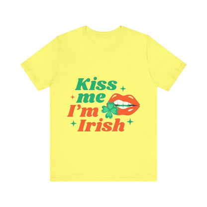 Unisex Shirt "kissmeimirish1"