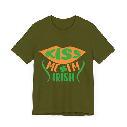 Unisex Shirt "kissmeimirish4"