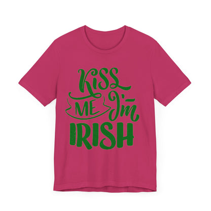 Unisex Shirt "kissmeimirish5"