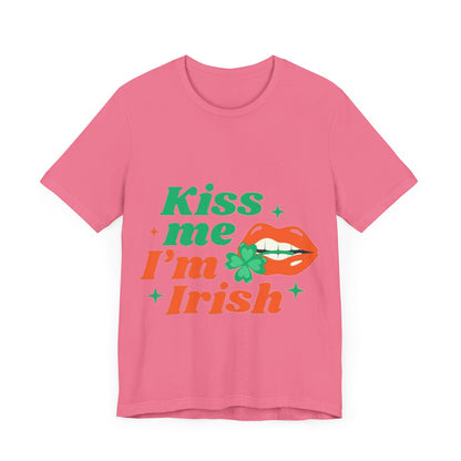 Unisex Shirt "kissmeimirish1"