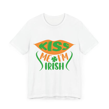 Unisex Shirt "kissmeimirish4"